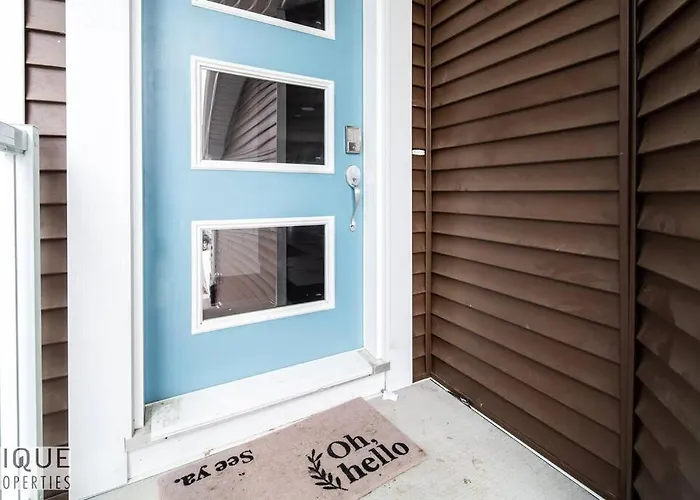 Urbanutopia*Luxury Home*King Bed*Patio/Bbq*Sleep16