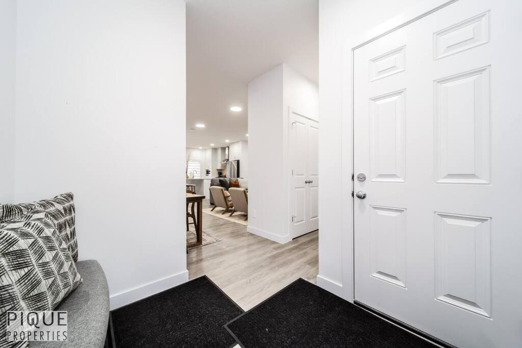 Urbanutopia*luxury Home*king Bed*patio/bbq*sleep16 *