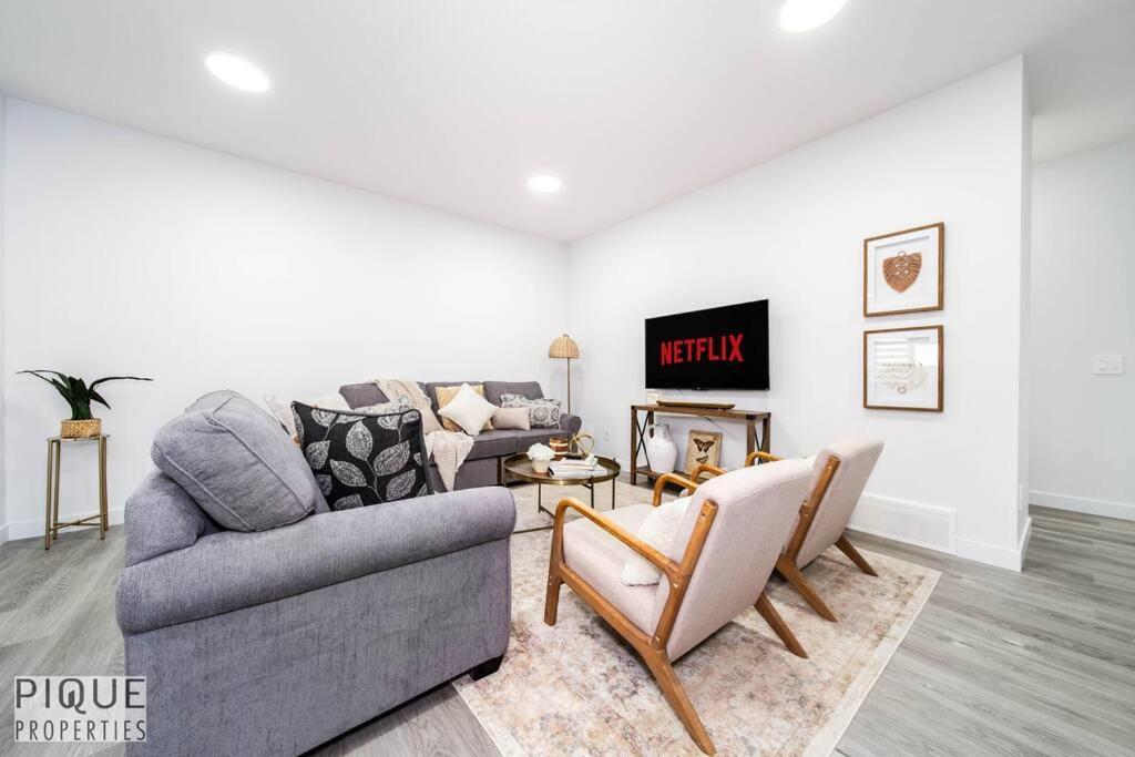 Urbanutopia*luxury Home*king Bed*patio/bbq*sleep16 Edmonton