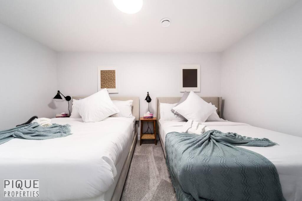 Holiday home Urbanutopia*luxury Home*king Bed*patio/bbq*sleep16 Edmonton