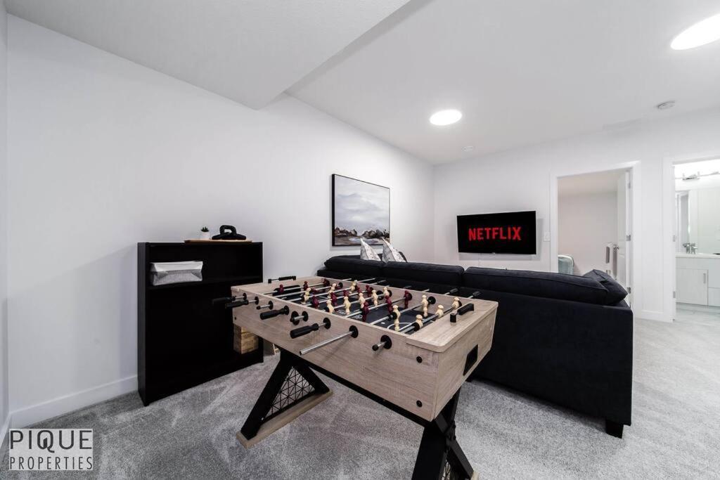 Urbanutopia*luxury Home*king Bed*patio/bbq*sleep16 *