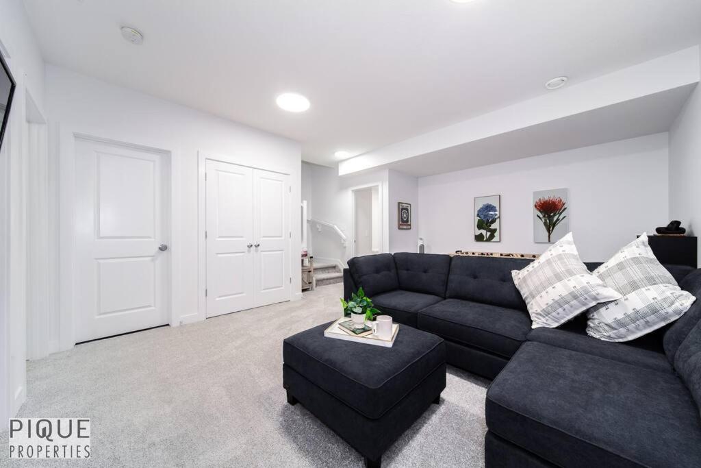 Urbanutopia*luxury Home*king Bed*patio/bbq*sleep16